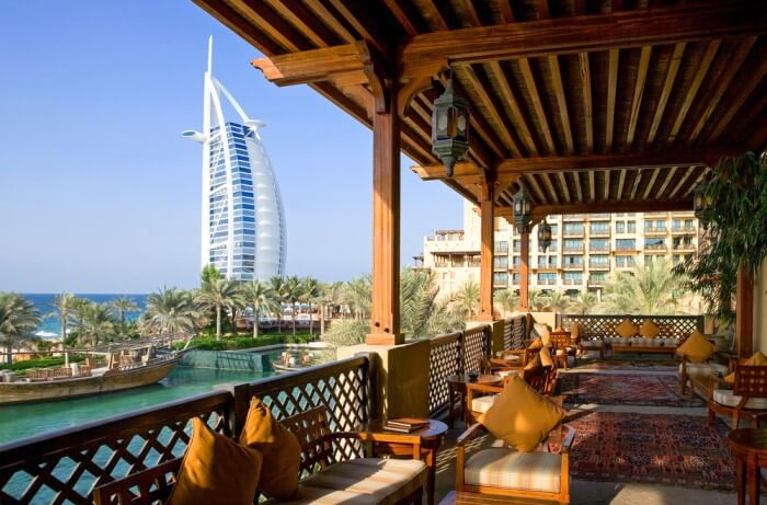 دليل مطاعم جميرا بيتش دبي 2025