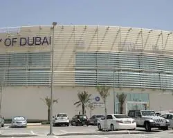 الجامعات في دبي