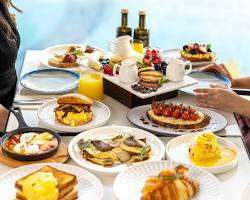 مطاعم فطور في مول الإمارات دبي