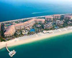 فنادق ومنتجعات فاخرة في نخلة جميرا دبي