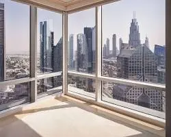 صورة واجهة موقع دبي فور عرب تظهر فخامة السكن وإطلالات دبي الساحرة.